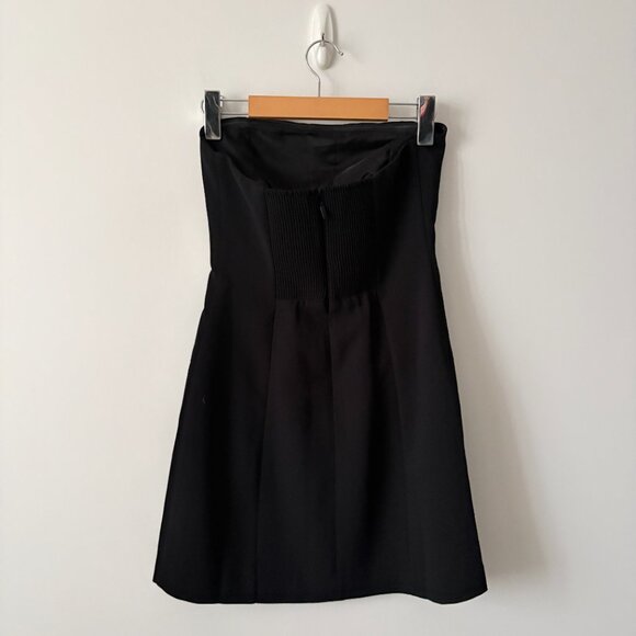 Aritzia Wilfred Rarity Dress Strapless Crepe Button Up Mini Black Size 2 - Picture 6 of 8